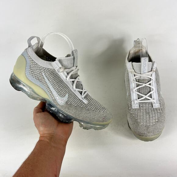 Nike Air VaporMax 2021 FK Women's 9 Gray Low Running Athletic Shoes DC4112-100 - Picture 1 of 10